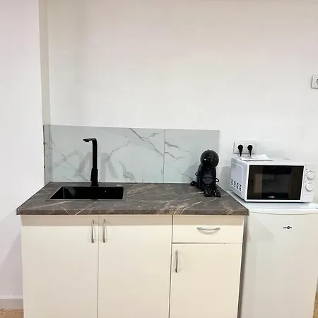 Deshoras Apartments-2